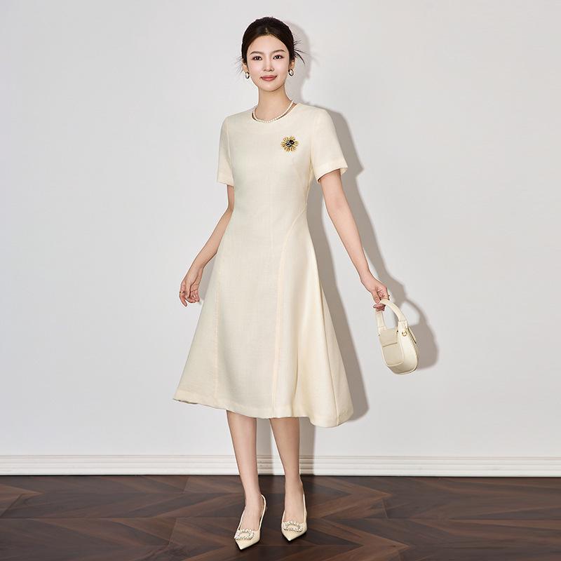 

Elegant Spring Linen Dress - Women s Waist-Hugging, Refined Fashion S