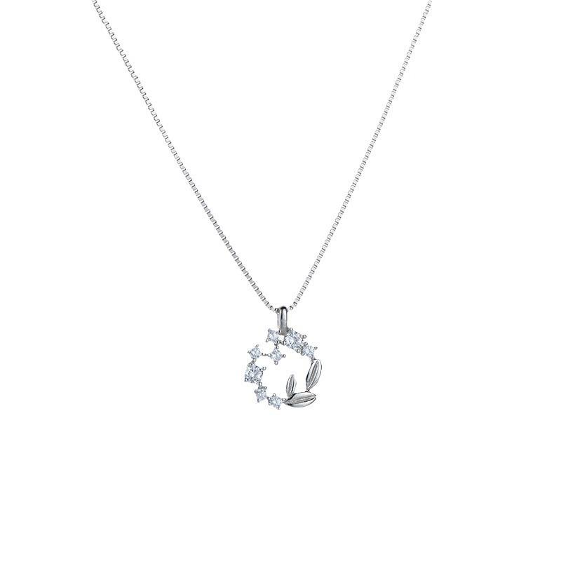 Lucky Wreath Creative Jewelry: Summer Sweet Versatile Necklace for Women - Perfect Valentine's Day or Birthday Gift