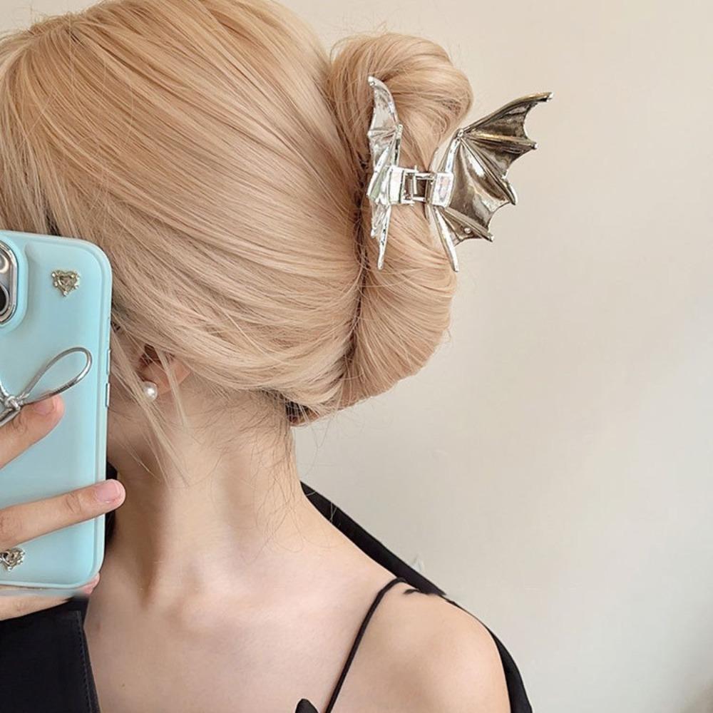 Shark Clip Bat Claw Clip Y2k Bat Hairpin Funny Bat Wing Hair Claw  Streetwear