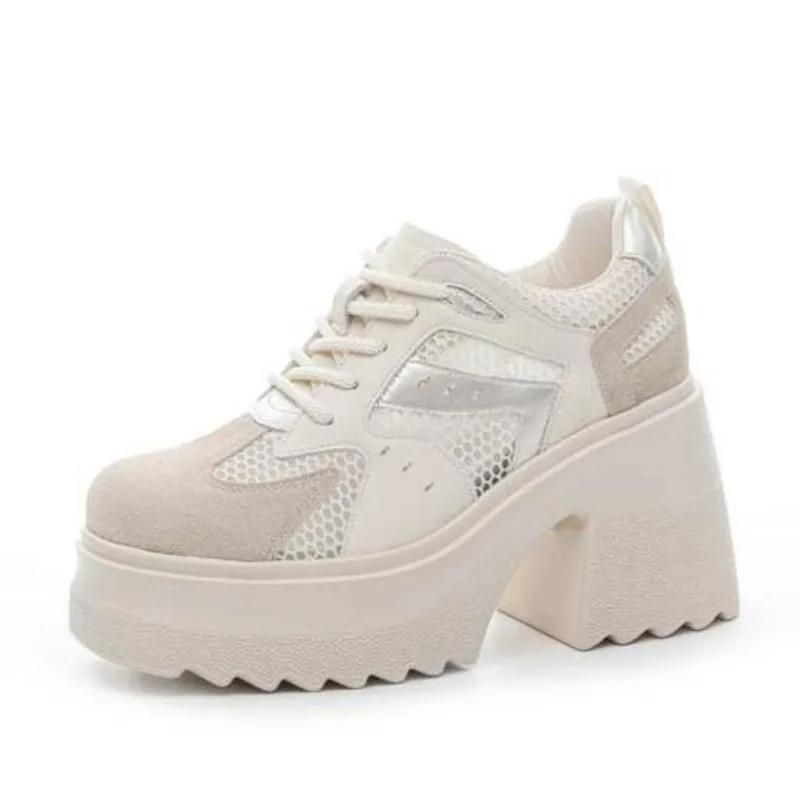 

Мода 10 см Воздушная сетка Микрофибра Натуральная кожа Платформа Танкетка Массивные кроссовки Полые Высокий бренд Летние женские Сандалии Туфли на скрытой платформе 40 золотой