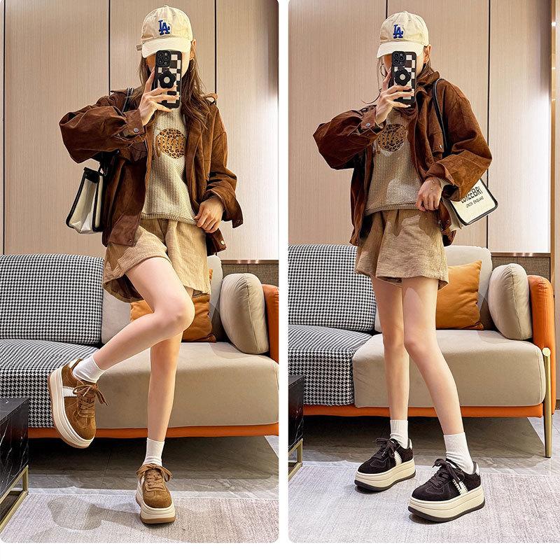 Rindslederversion Damen Herbst und Winter neue dicksohlige Muffin-Damenschuhe vielseitige Leder-Freizeit-Sportschuhe