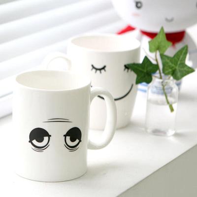 Aufwach-Tasse, die schläfrige Augen zum Funkeln bringt