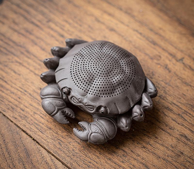 

Creative Crab Integrated Filter Tea Leaks Purple Clay Tea Pet Ornament Tea Ceremony Accessories Table Decoration
