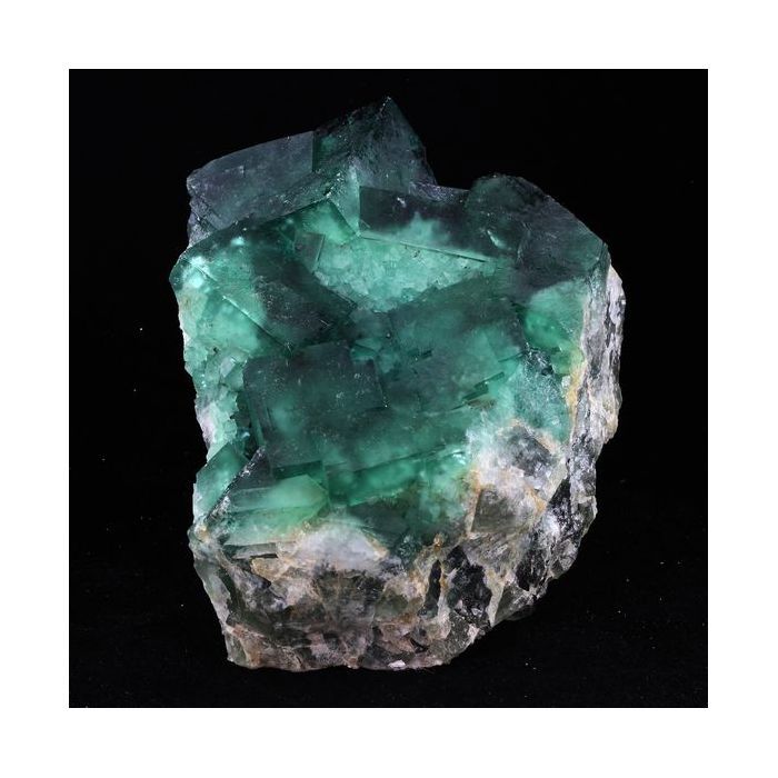 Pierres et Minéraux. Fluorite. 3755.0 ct. Mandrosonoro, Madagascar.