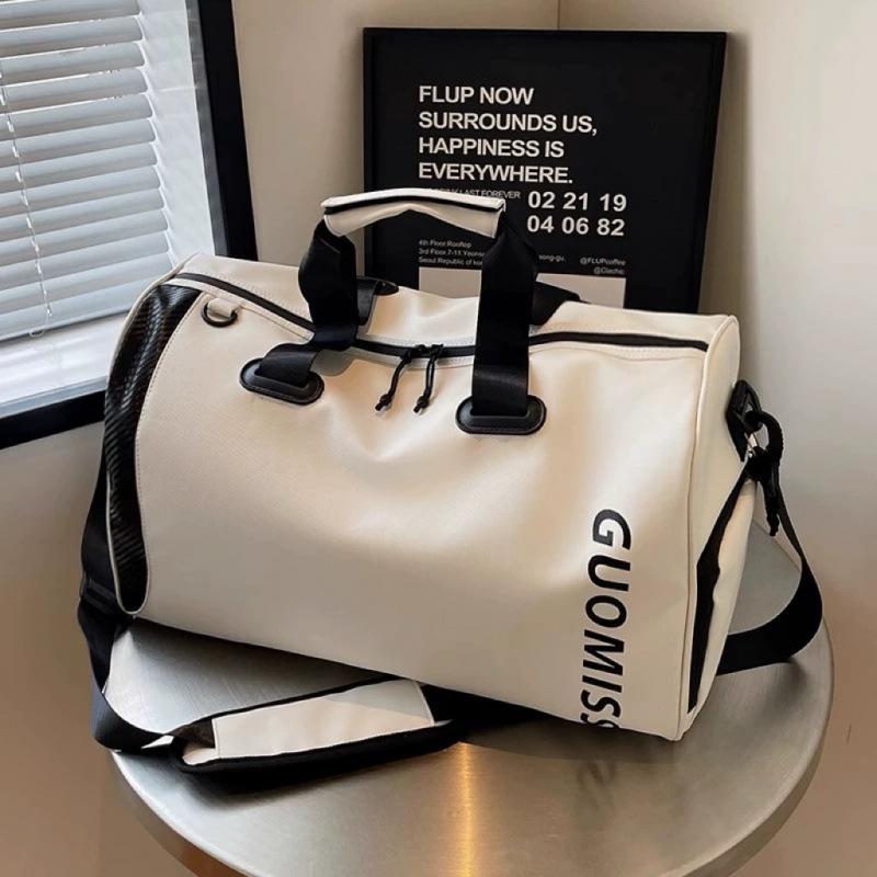 

Unisex Large Capacity Travel Bag with Dry/Wet Separation - Lightweight Fitness & School Bag