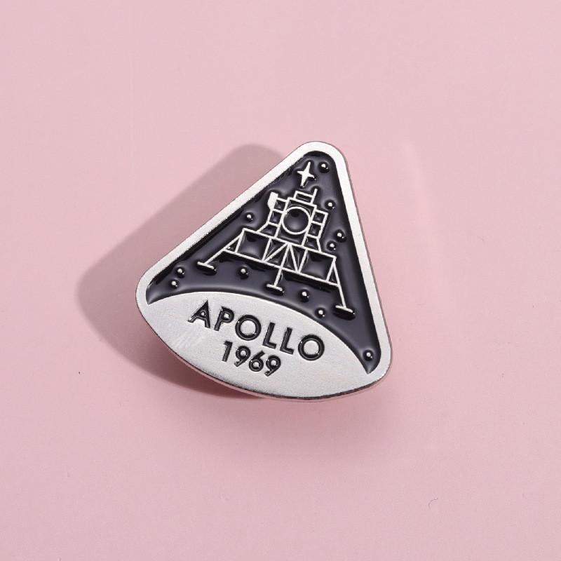 Unique Apollo 11 Commemorative Brooch Black Triangle Design Classic Accessory Alloy
