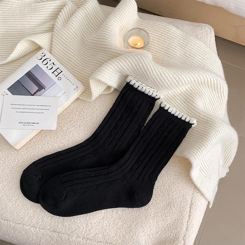 

Женские осенние винтажные носки ручной работы с крючком, с цветочным узором и кружевом, в рубчик 1 pair чёрный