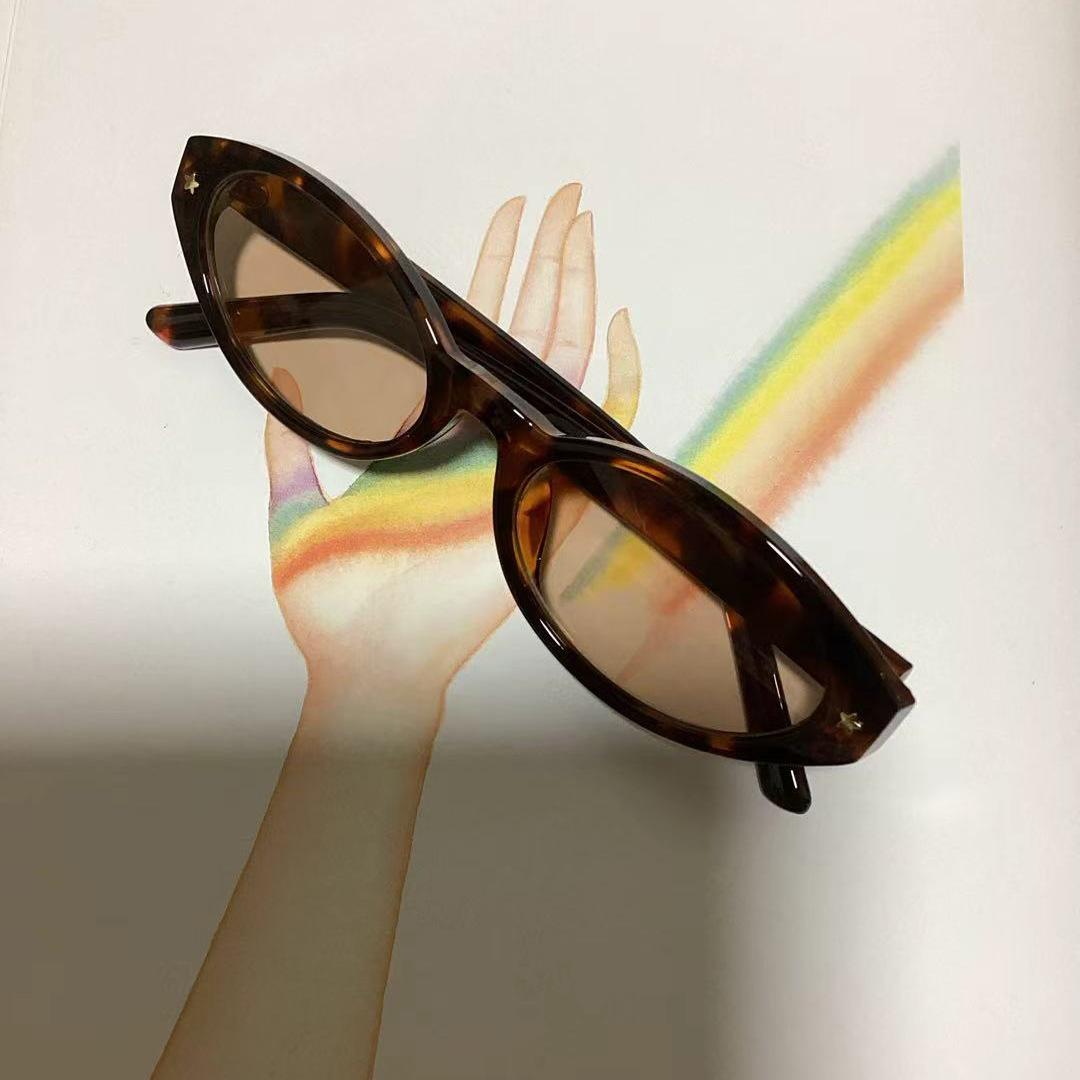 

Rivets Decoration Men Sunglasses Korean Style Oval Shape Sun Glasses For Woman High Quality Sunglass Women