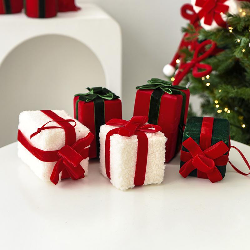 NUCHI Velvet Christmas Gift Bag Set: Tree Ornaments & Mall Window Decorations (3-Piece)