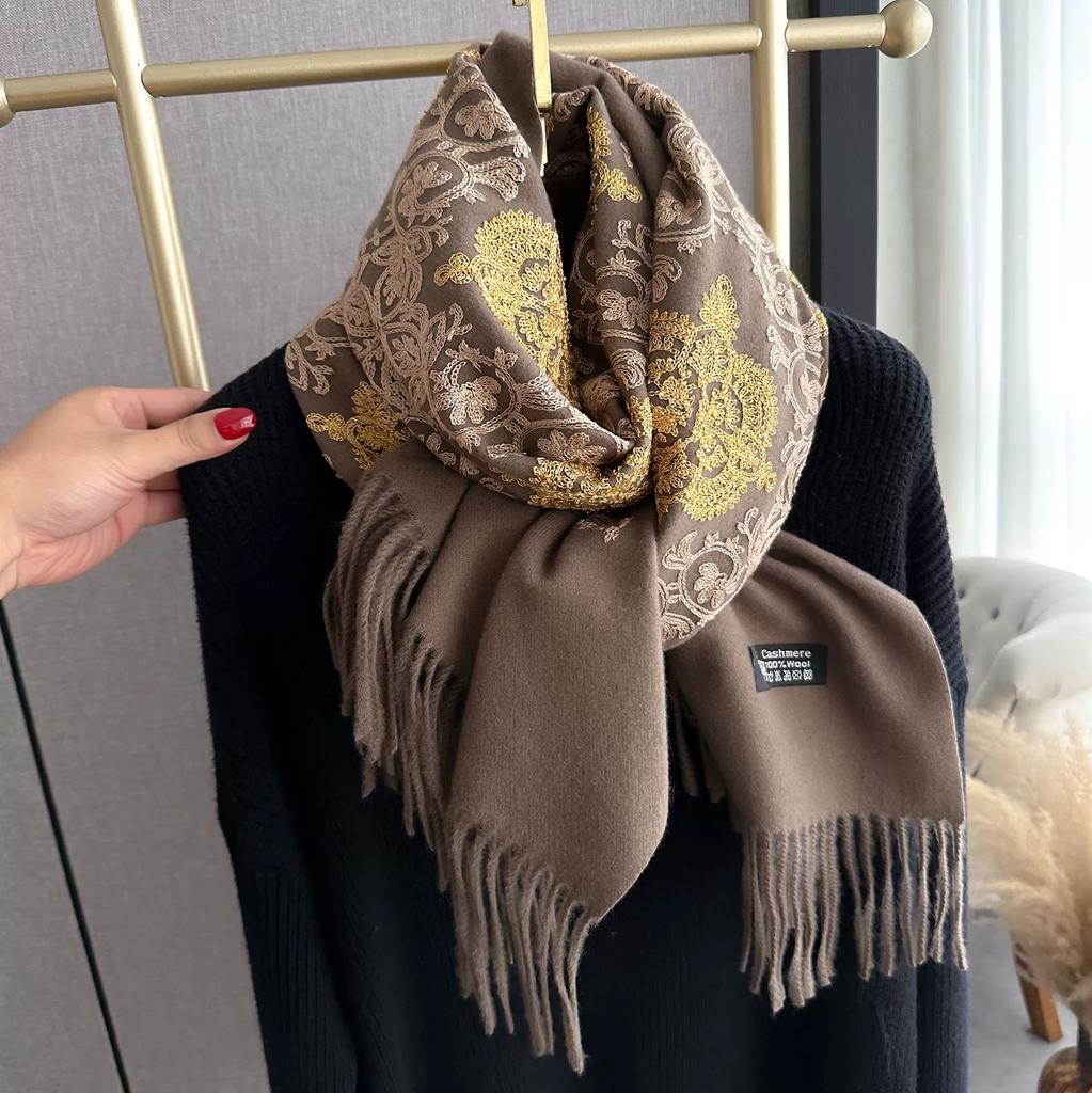 Winter Ethnic Style Totem Artistic Scarf Retro Elegant Faux Cashmere Embroidered Women'S Warm Scarf Air Conditioner Shawls
