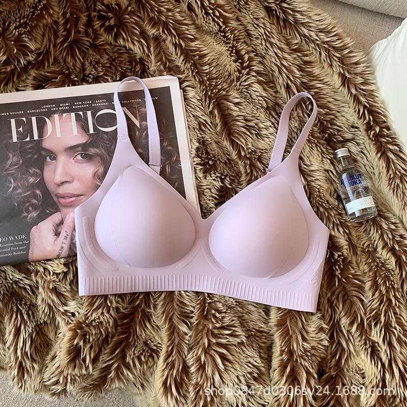 Traceless Cloud Underwear Women's Small Breasts Gather Up, No Steel Ring, Medium Mold Cup Exercise, Close the Breasts To Prevent Sagging