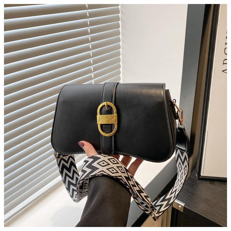 Summer new exquisite simple retro fashion casual 2025 texture shoulder crossbody portable underarm bag women