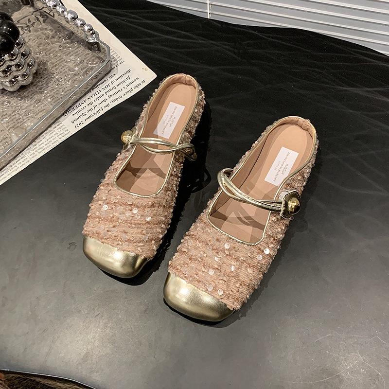 Fransk väska huvud Mary Jane coola tofflor dam ytterkläder 2025 sommar ny paljett temperament med kjol halva tofflor