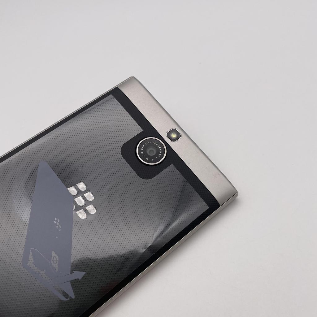 Überholter Blackberry Passport (-4) Q30 Passport Sliver Edition 4G NETZWERK 3GB RAM 32GB ROM 13MP 4.5" Mobiltelefon Handy Mit 1 SIM