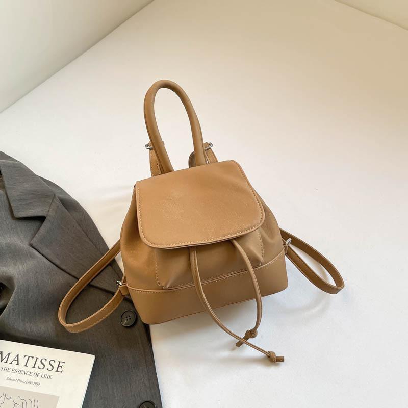 Dual Shoulder Bag, Commuter Backpack, Girlish and Versatile Handbag with a Water Bucket Design