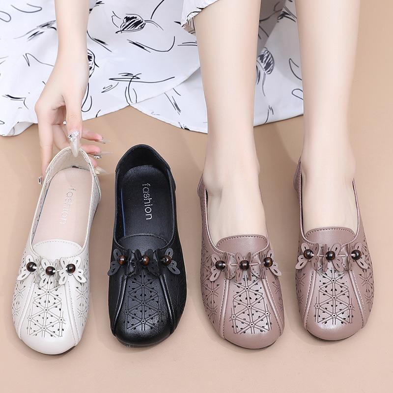 Shoes Single Shoes Summer Breathable Sandals Middle-aged and Elderly Women Hollow Leather Shoes Non-slip Soft Sole Comfortable Hole Shoes
