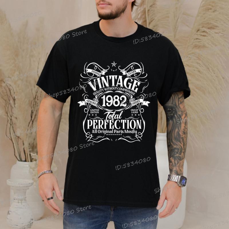 Vintage 1982 Total Perfection Print T Shirt Summer Unisexs Womens Tops Birthday Gift Tops Made In 1980 To 1989 Streetwear Clothes