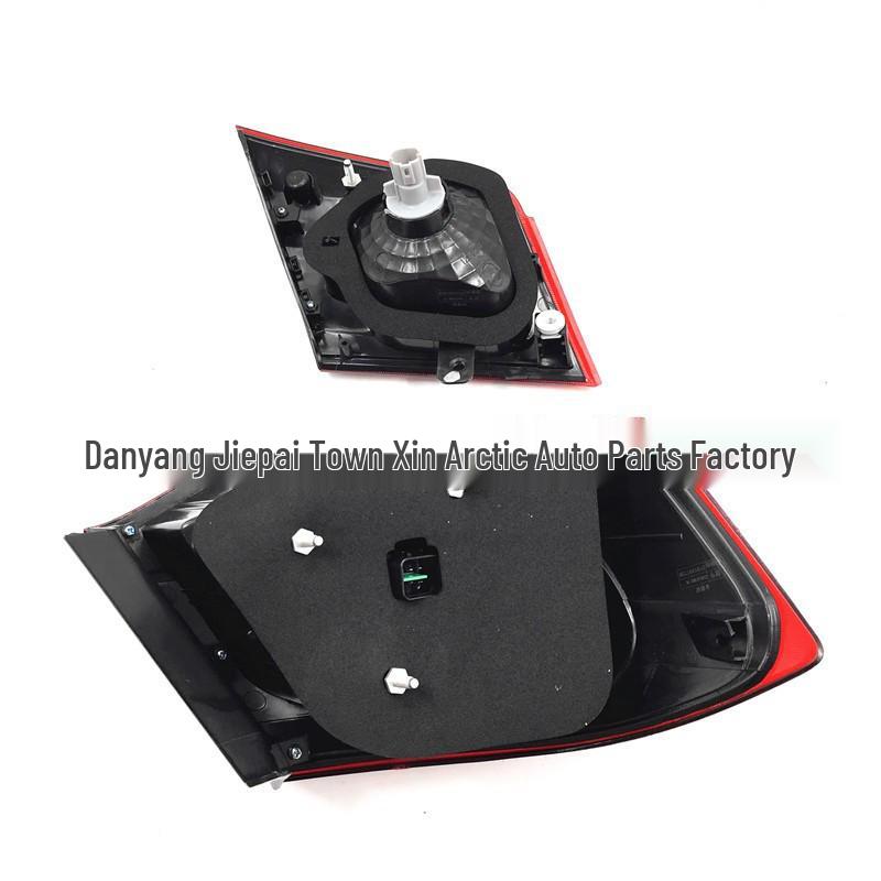 Compatible Rear Taillight Assembly for 11-13 Great Wall Tengyi C30 – Includes Brake, Turn Signal, and Reversing Lights