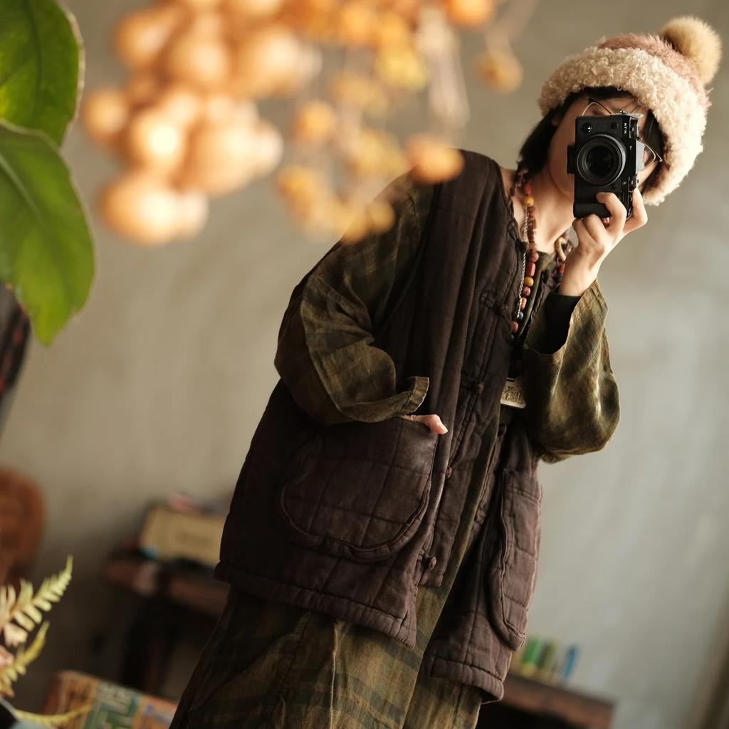 Johnature Women Vintage Winter Coats Old Coffee Warm Patchwork Pockets O-Neck Sleeveless Female Button Coats