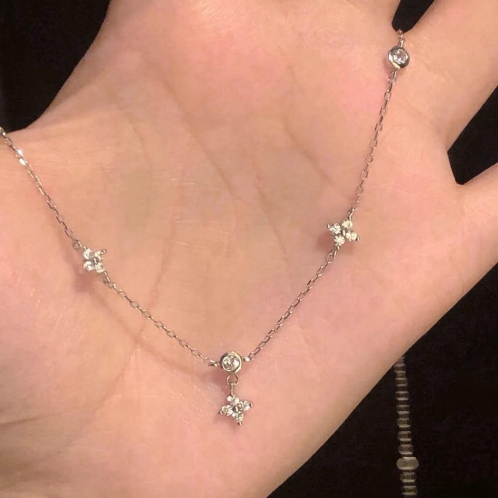 New Arrival Four-leaf Clover Seven-flower Necklace for Women Elegantaccessible Luxuryclassysensecasual Clavicle Chain