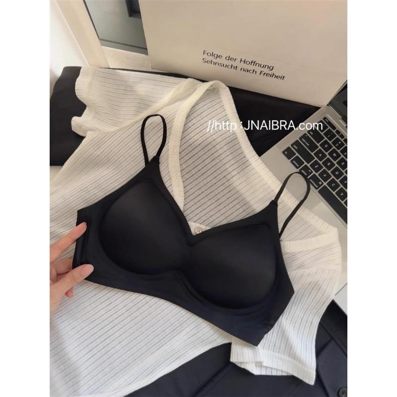 Women Seamless Wireless Push Up Gathered Comfortable Bra For Small Chest