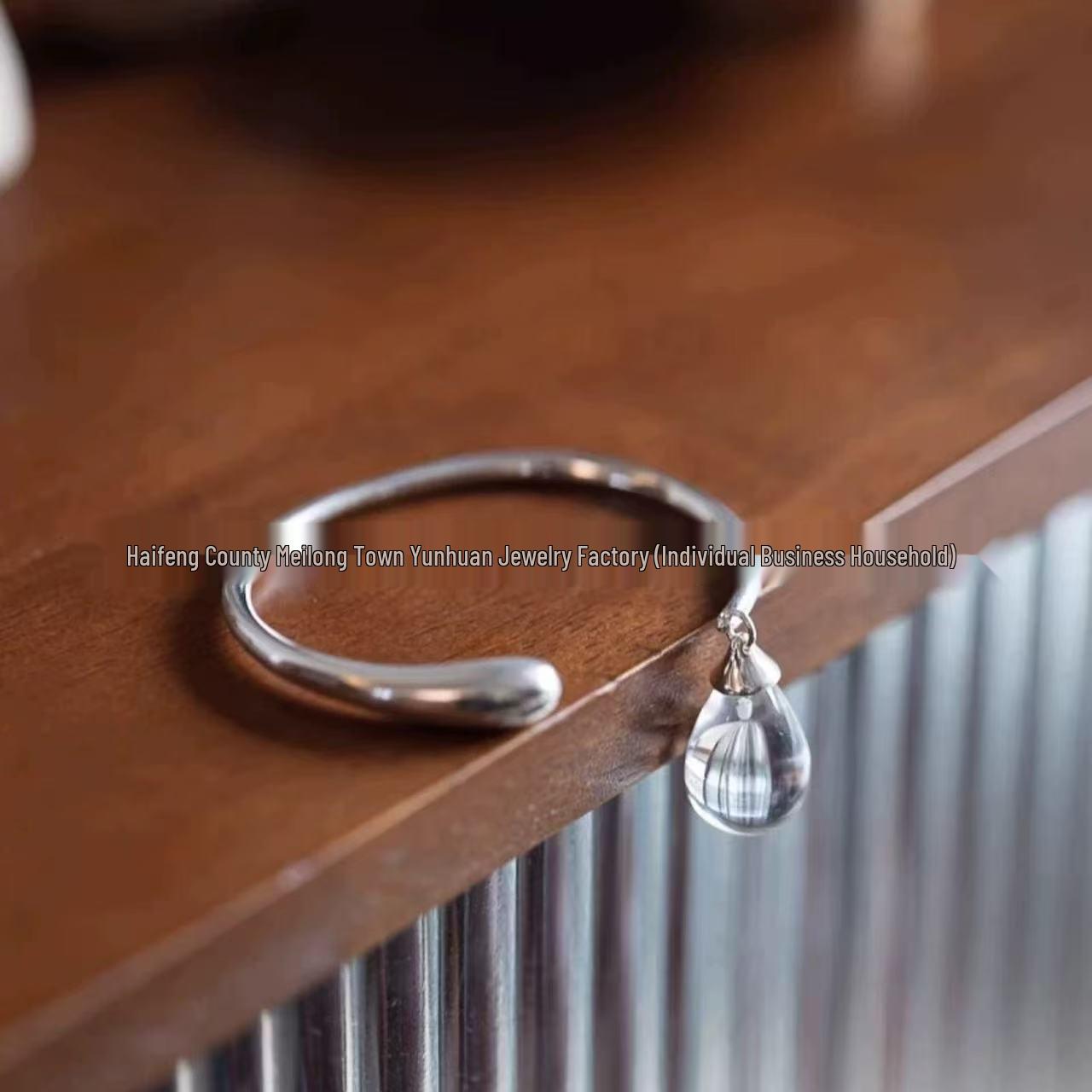 Прозрачный браслет-капля воды - Элегантный, свежий и универсальный.