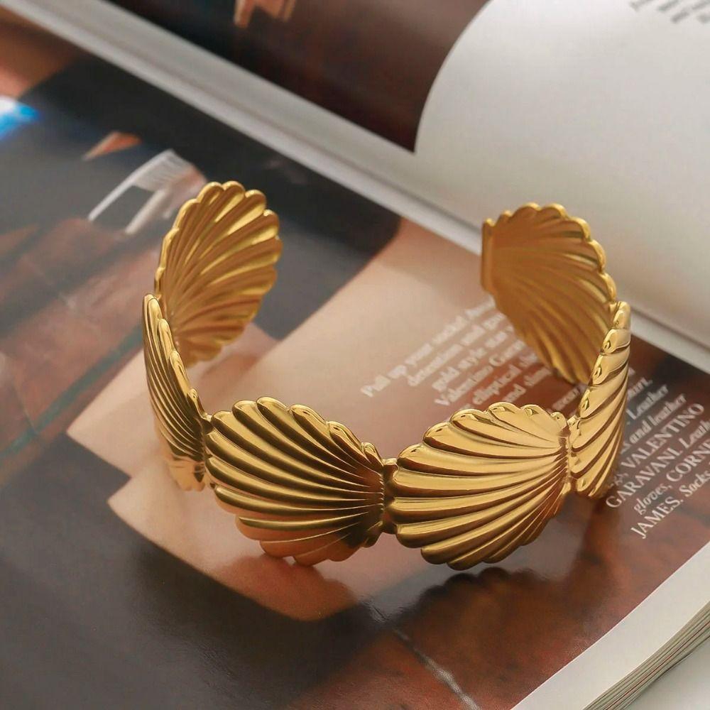 Vacation Style Metal Cuff Bangles 18K Gold Chunky Bracelet Exaggerated Bracelet  Decoration