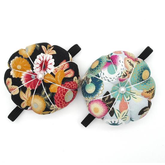 DIY Handmade Pumpkin Wristband Needle Holder Retro Pin Cushion Sewing Tools