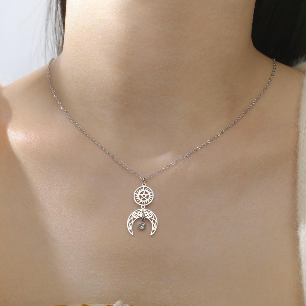 Vintage Pentagram Pendant Necklace, Featuring A March Goddess Design That Incorporates Celtic Knot and Witch Knot Elements