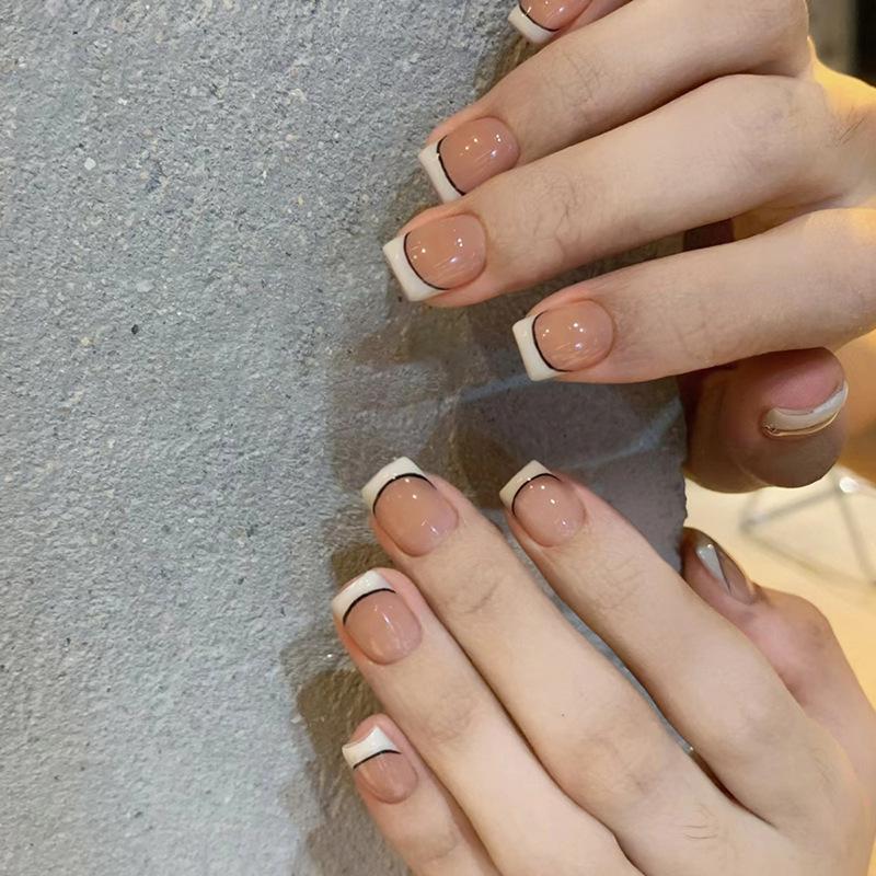 Elegant Light Pink Crescent Edge Nail Art – Simple High-End European & American Style Fake Nails