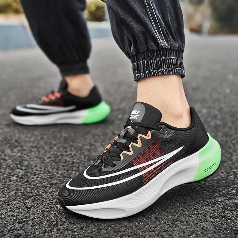 22 Summer New Casual Sports Shoes Breathable Running Shoes Lightweight Sneakers