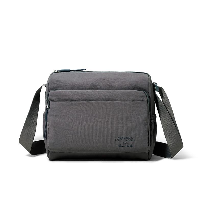 

Многослойная сумка большой вместимости Женская наплечная сумка Многокарманная водоотталкивающая однотонная сумка кроссбоди серый