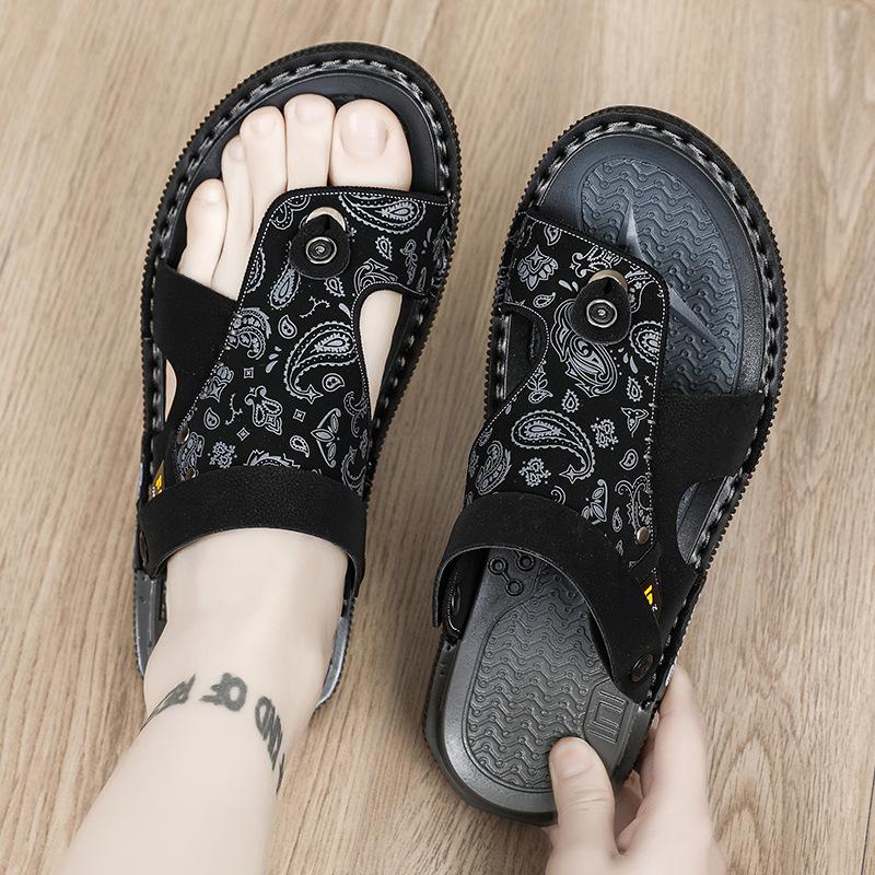 Summer new sandals men's dual-purpose flip-flops wear platform beach shoes non-slip and wear-resistant daily summer shoes