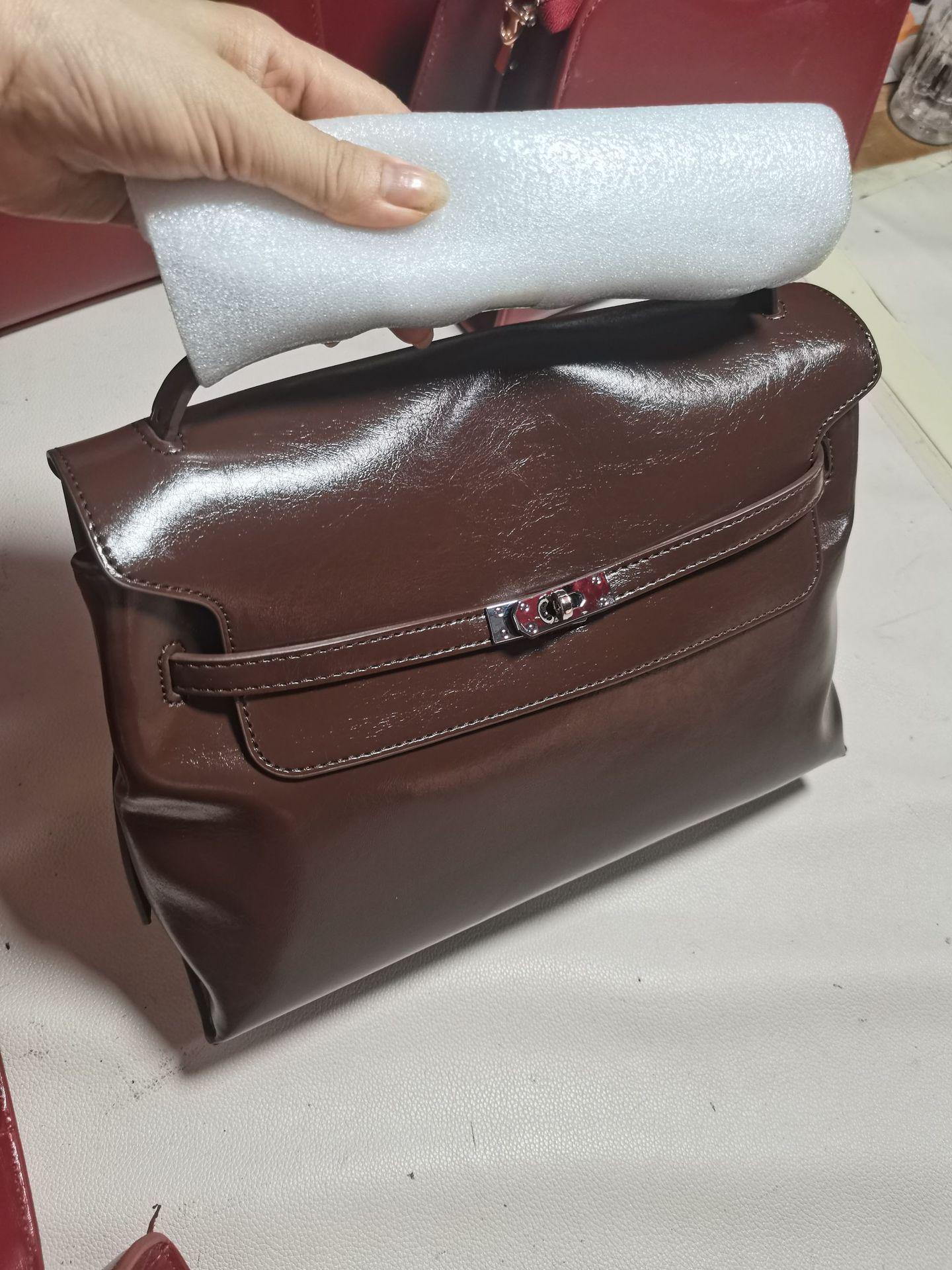 Женская красная сумка 2025: Большая вместительная свадебная сумка-тоут и сумка-мессенджер на плечо Kelly Bag кофейный