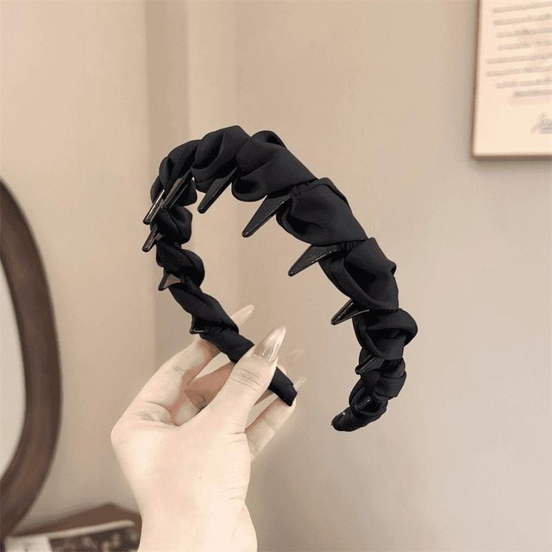 

Темпераментный Обруч для волос в стиле Little-Chic, обтянутый тканью, Нескользящая повязка на голову с зубчиками для женщин чёрный