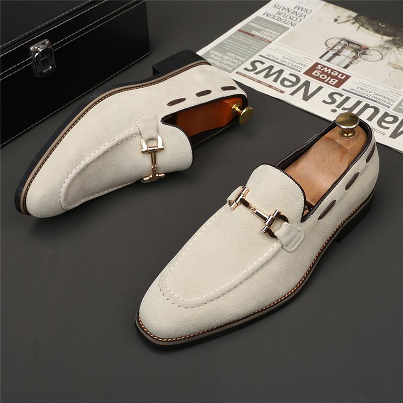 Fashion New Pointed Toe Suede Leather Flats Metal Button Party Shoes For Men Male Wedding Dress Prom Homecoming Shoes Zapatos Hombre