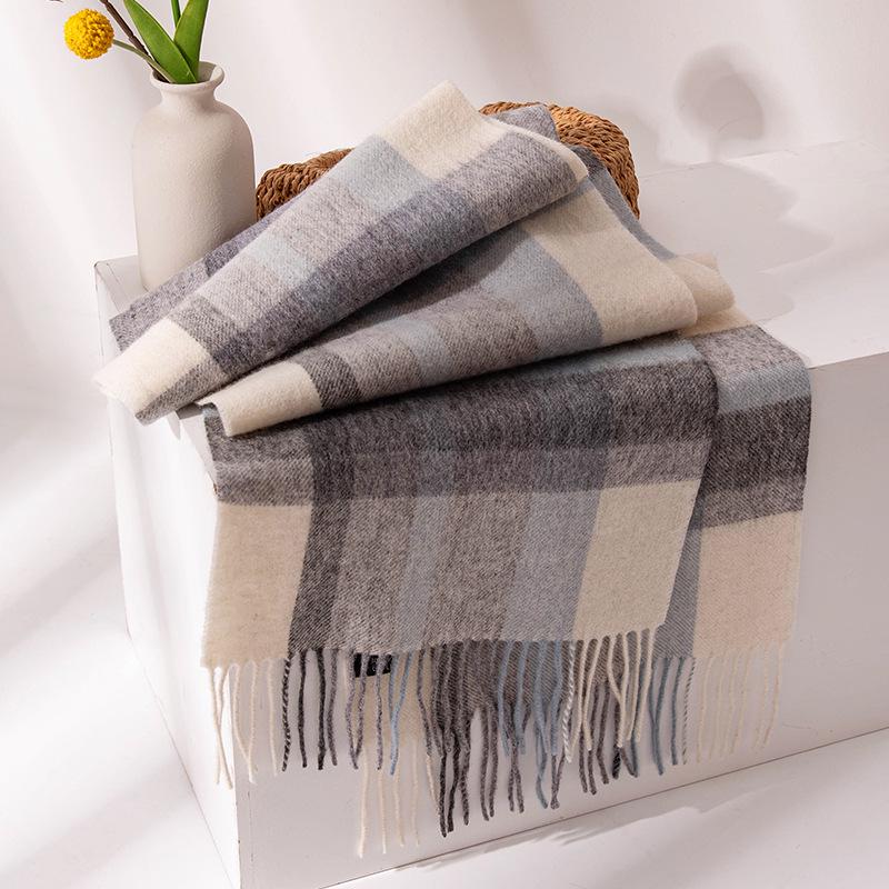 Elegant 100% Wool Tassel Scarf: Stylish Neck Warmer & Sunshade