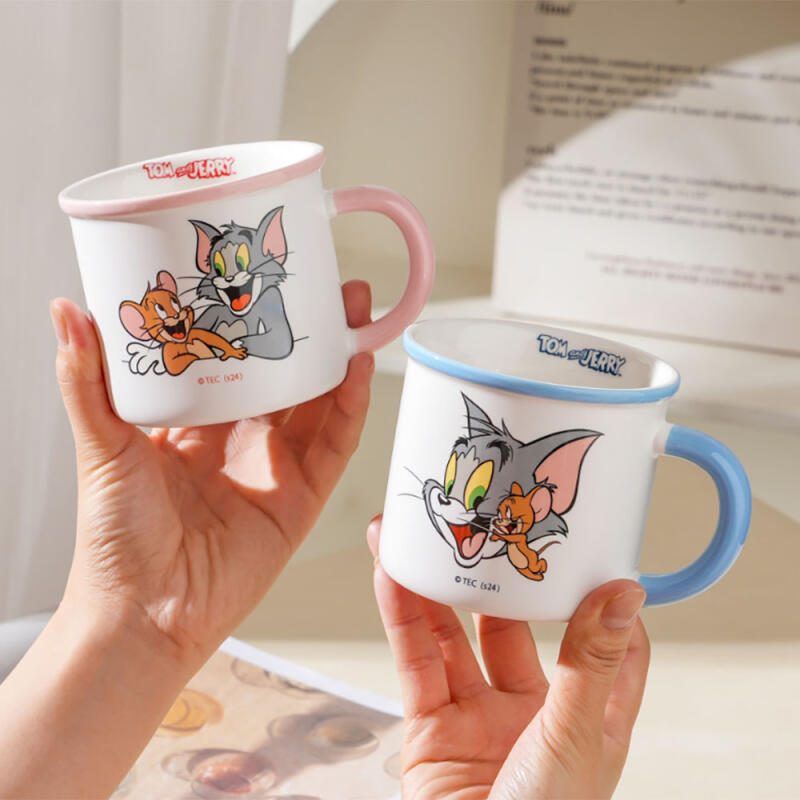 Tom and Jerry Color Handle Mug