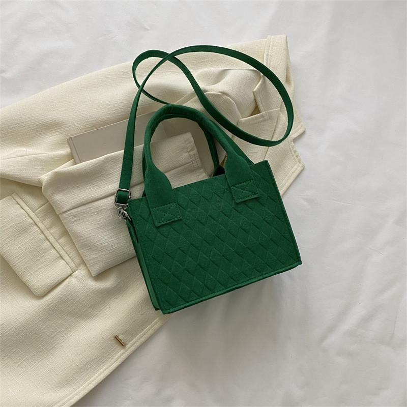 Fashionable Felt Handbag 2023 Spring Modern Women's Casual Crossbody Bag