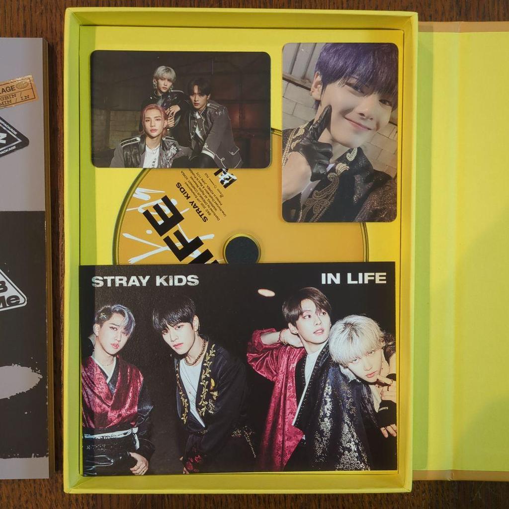 [USED] Changbin's autographed Stray Kids IN LIFE