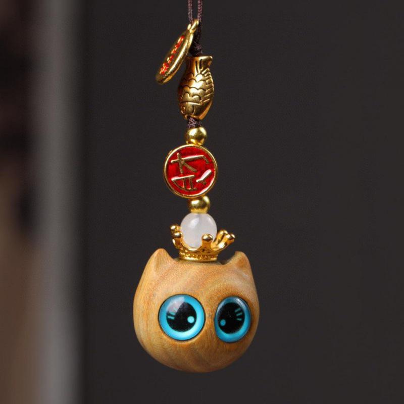 Green Sandalwood Carved Cat Pendant Keychain with Scent Beads and Diffuser