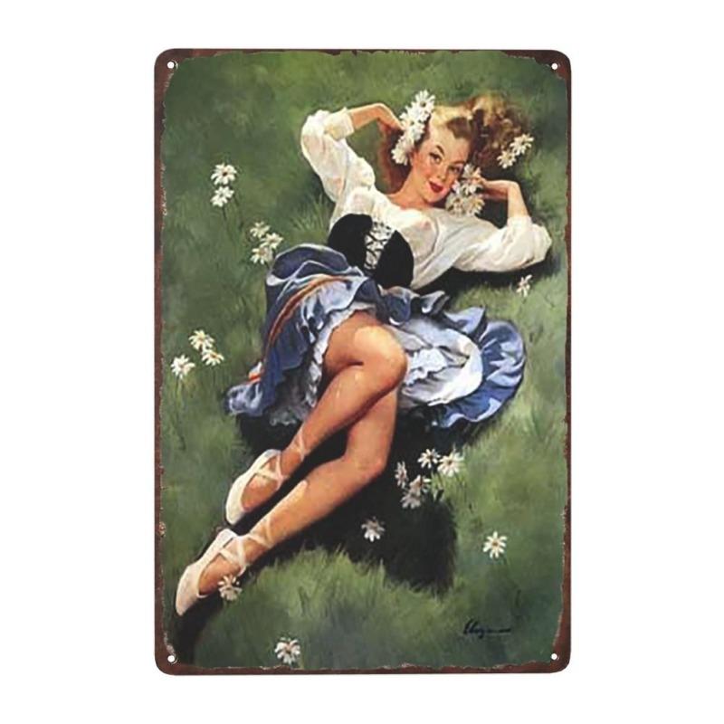 Pin-Up Girls Tin Sign, Retro Metal Wall Art