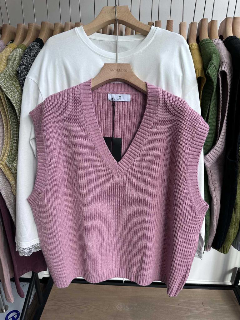 Xiao Wang's 19364 Spring Korean Plus Size V-Neck Casual Loose Knit Sweater Vest