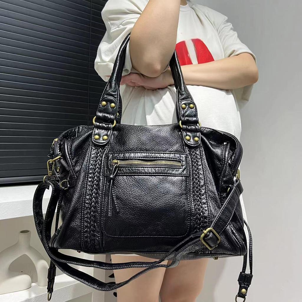 Women's Fashi Retro Y2K Hot Girl Motorcycle Bag Large Capacity Washed Distressed Shoulder Crossbody Handbag