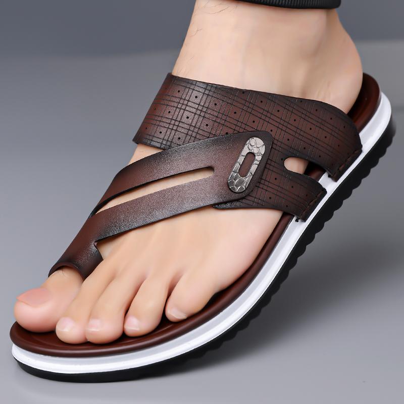 Men Flats Slippers Summer Brown Wide Head Roman Sandals Retro Flip Flops Black Leather Beach Shoes Plus Size