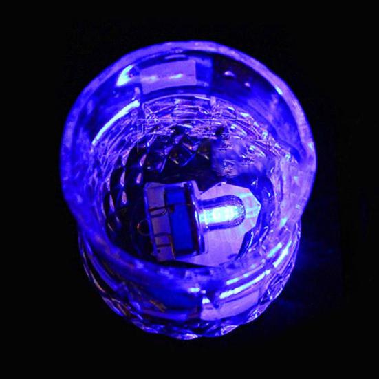 Fankeao Deep Sea Diamond Shape Underwater LED Fishing Light Squid Strobe Bait Lure Tool