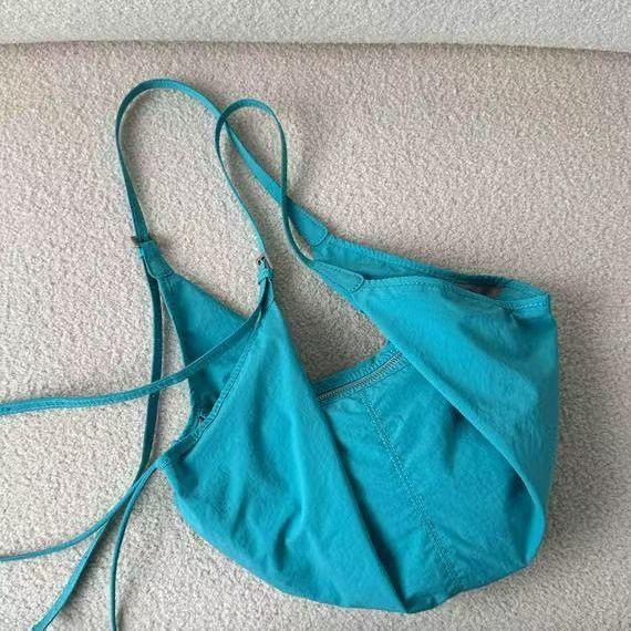 

Blue Harajuku Fashion Tote Bag Women Pleated Large Capacity Hobo Shoulder Bags Ladies Commute Everyday Versatile Crossbody Bag синий