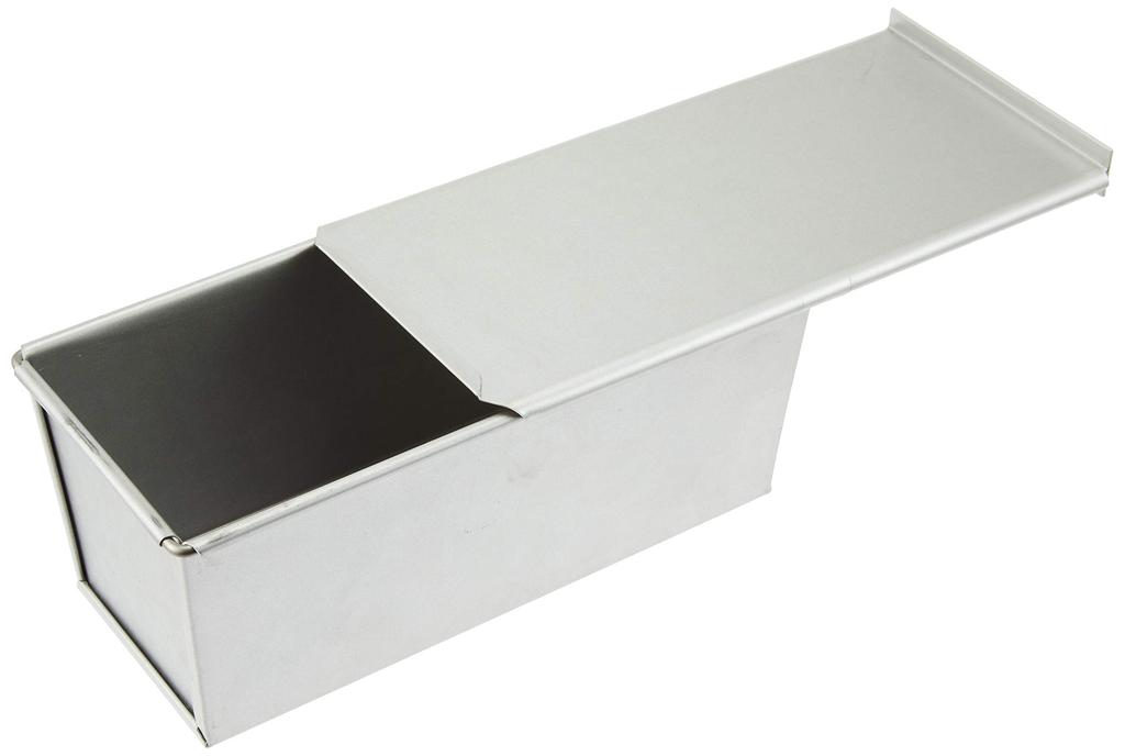 Kai Corporation Bread Pan (1 Loaf Capacity) with Lid, Silver, Interior Dimensions Top Approx. 9.5 x 20.8 cm, Bottom Approx. 8 x 20 cm, Height