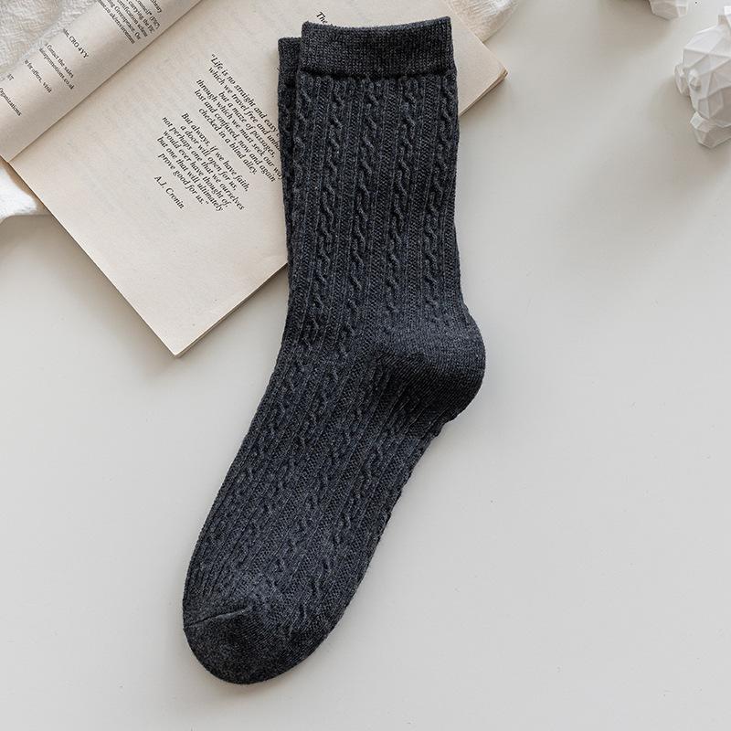 Women's Knitted Knitted Knitted Cotton Mid-calf Socks, Trendy, Versatile, Retro, Versatile and Warm Pile Socks