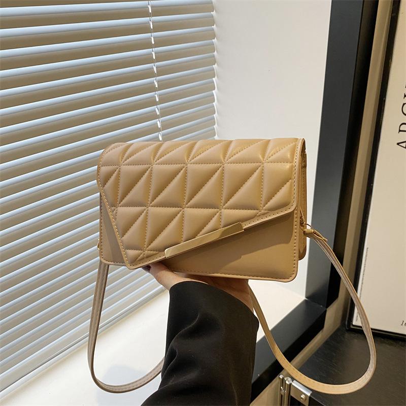 Premium Solid Color Small Square Bag Summer Popular Versatile Commuting Beautiful Shoulder Messenger Bag Women's Bag